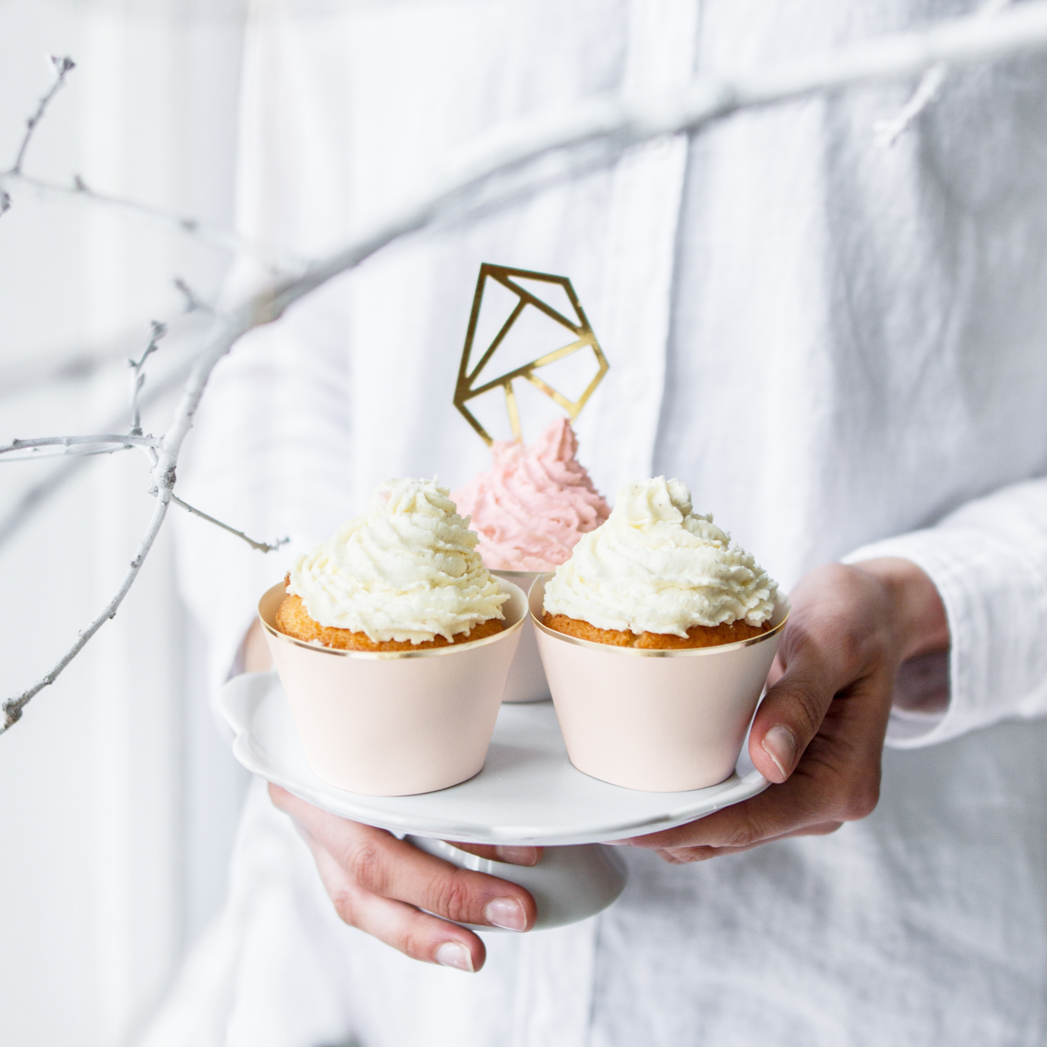 Cupcake Manschetten Rosa mit Goldrand -hey-Party.de- Cupcake Wrapper -#Variante_