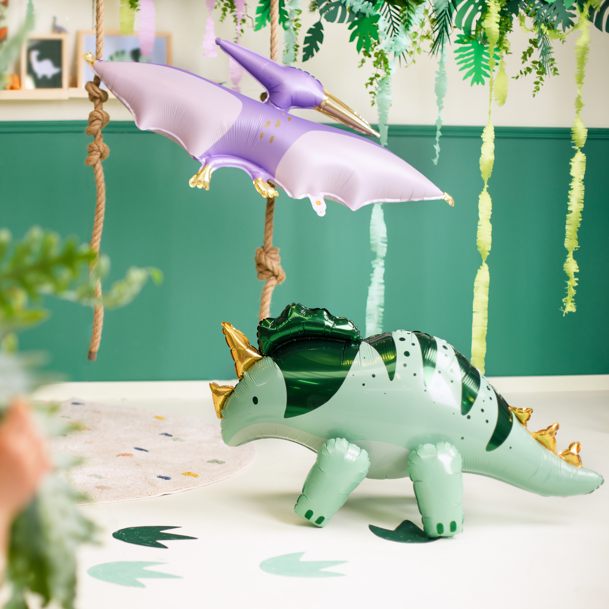 Folienballon Niedlicher Triceratops -hey-Party.de- Folienballons -#Variante_