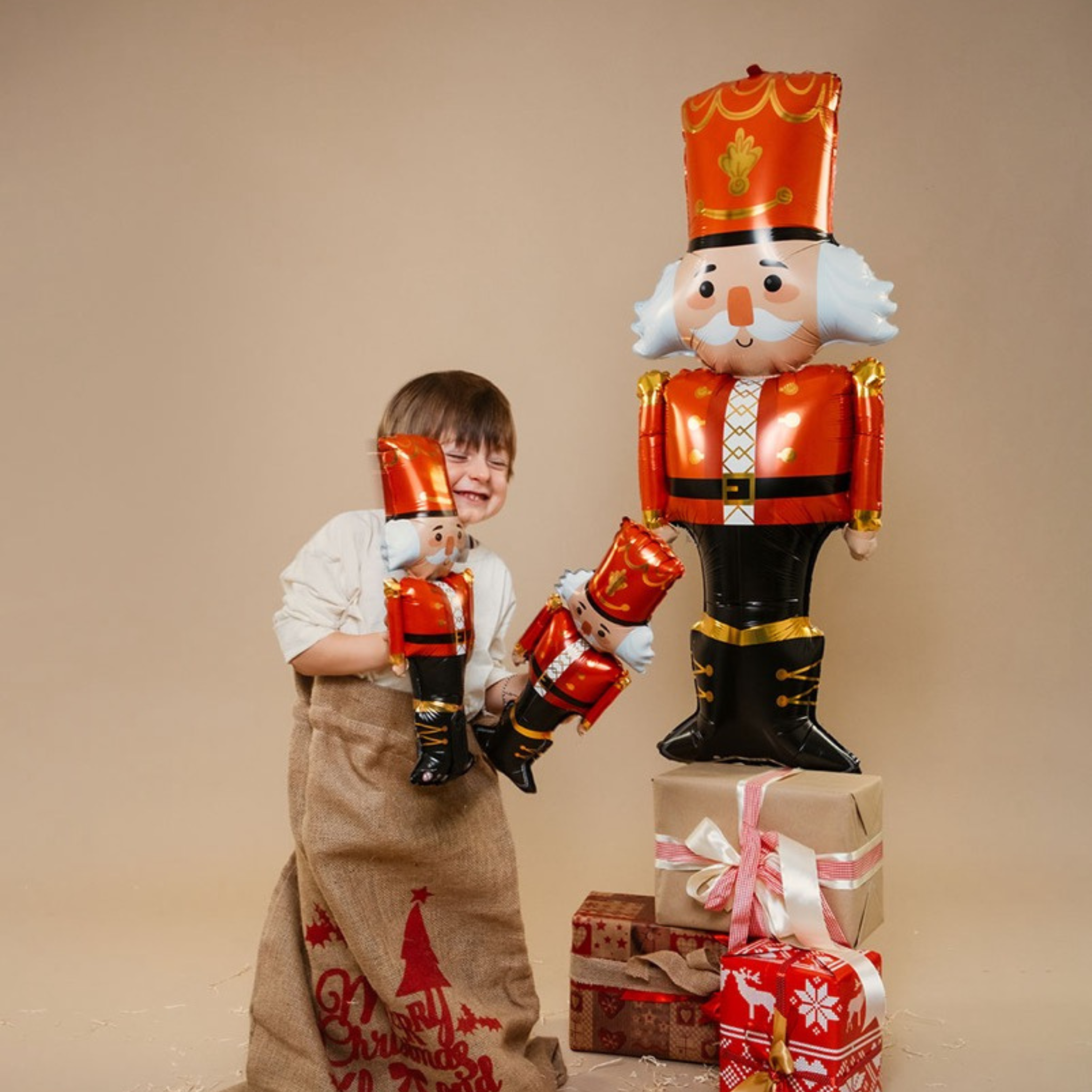 Folienballon Nussknacker Rot