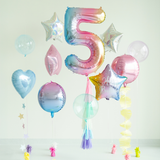 Folienballon XXL Zahl Regenbogen-Pastell -hey-Party.de- Folienballons -#Variante_