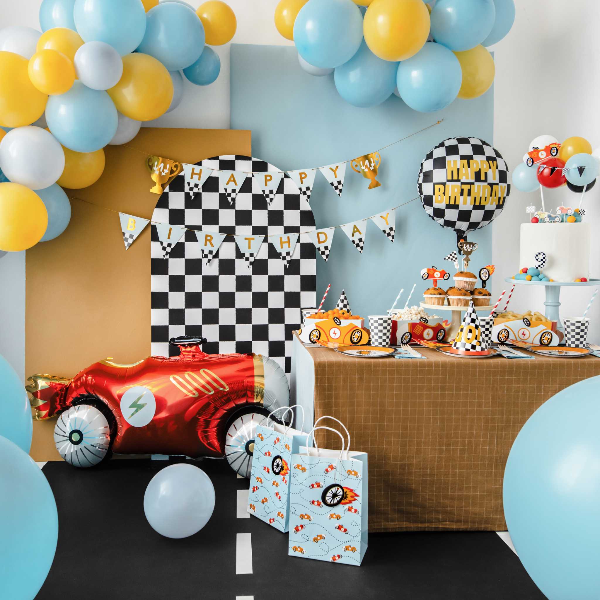 Girlande Happy Birthday Pokal -hey-Party.de- Girlanden -#Variante_