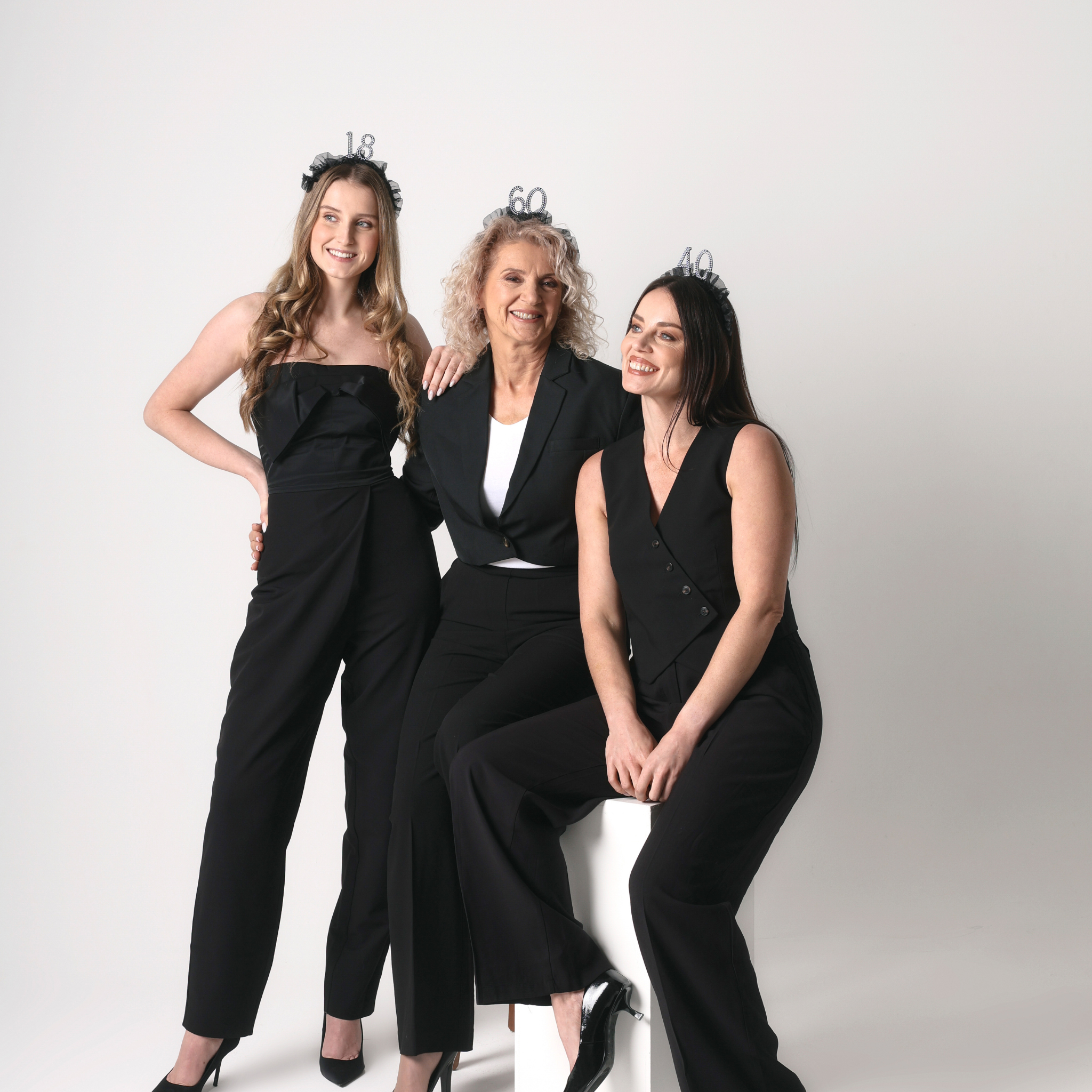 Haarreif "40" Rüschen Schwarz -hey-Party.de- Partyhütchen -#Variante_