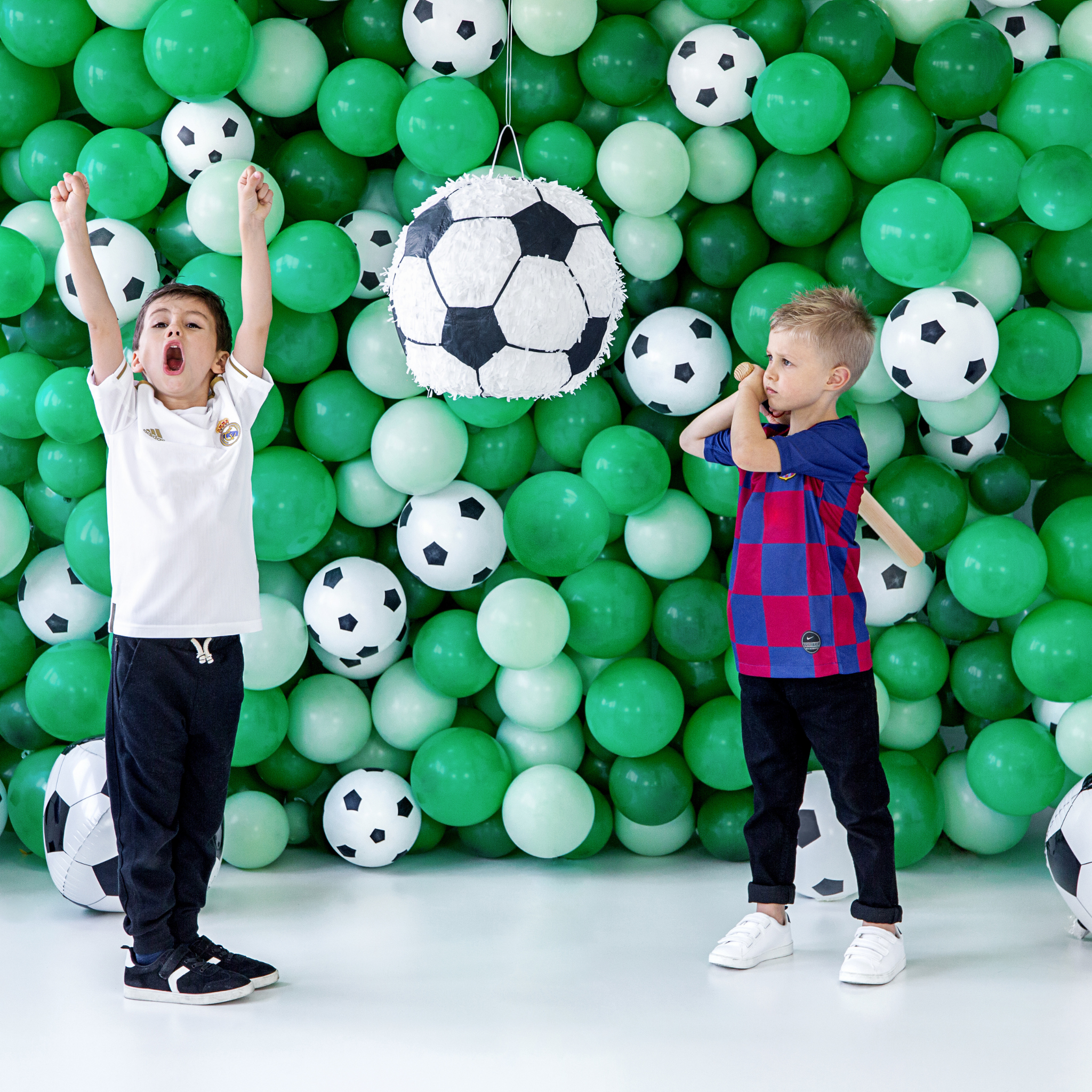 Piñata Fussball -hey-Party.de- Piñatas -#Variante_