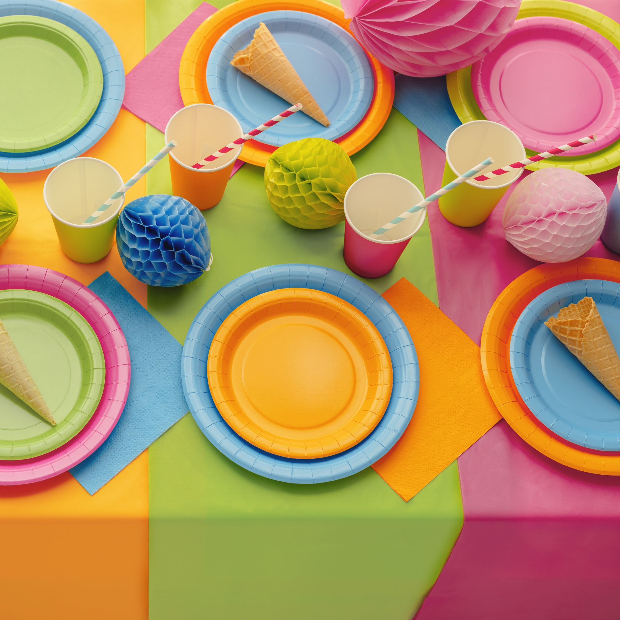 Plastik-Tischdecke Dunkelrosa -hey-Party.de- Tischdecken -#Variante_