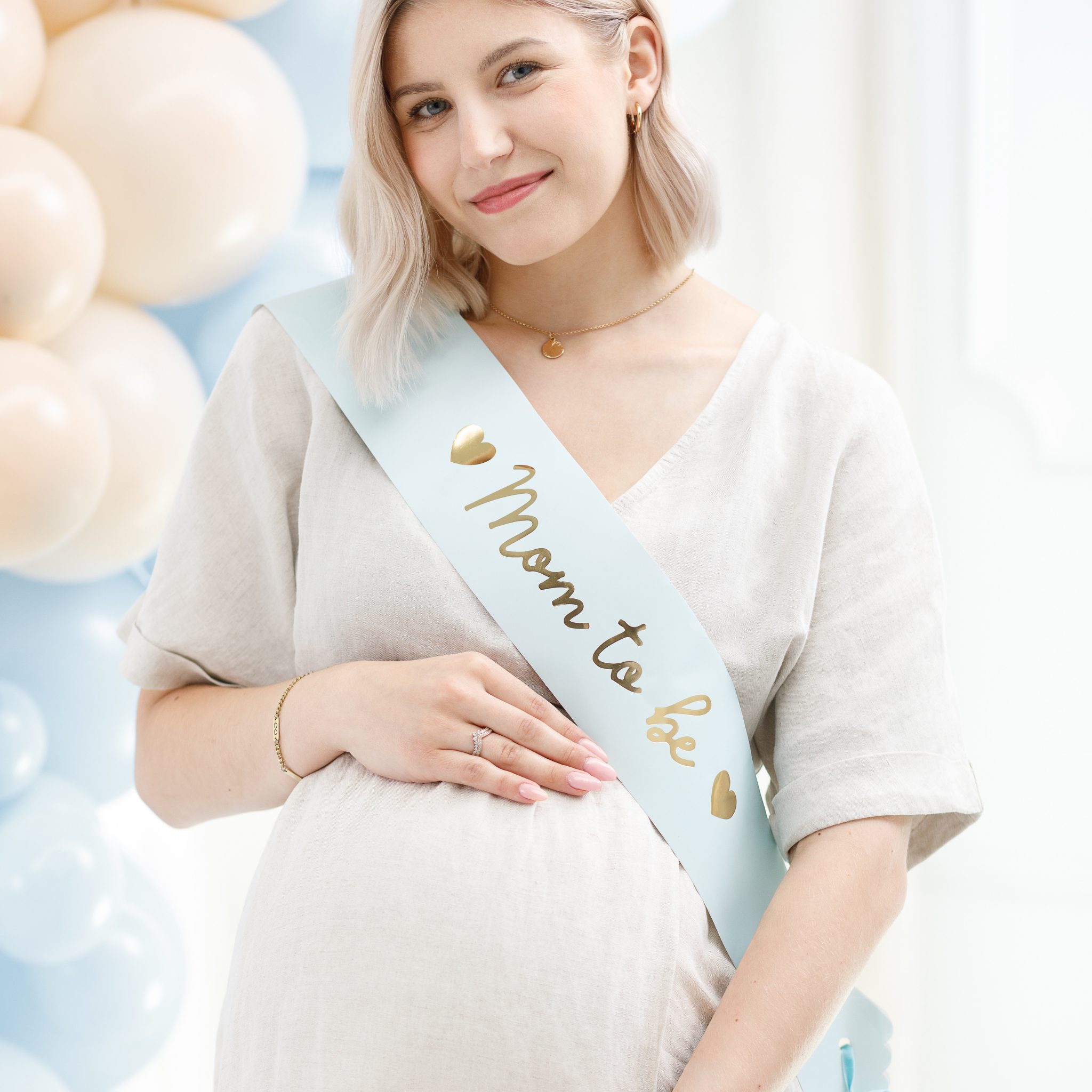 Schärpe "Mom to be" Hellblau -hey-Party.de- Schärpen -#Variante_